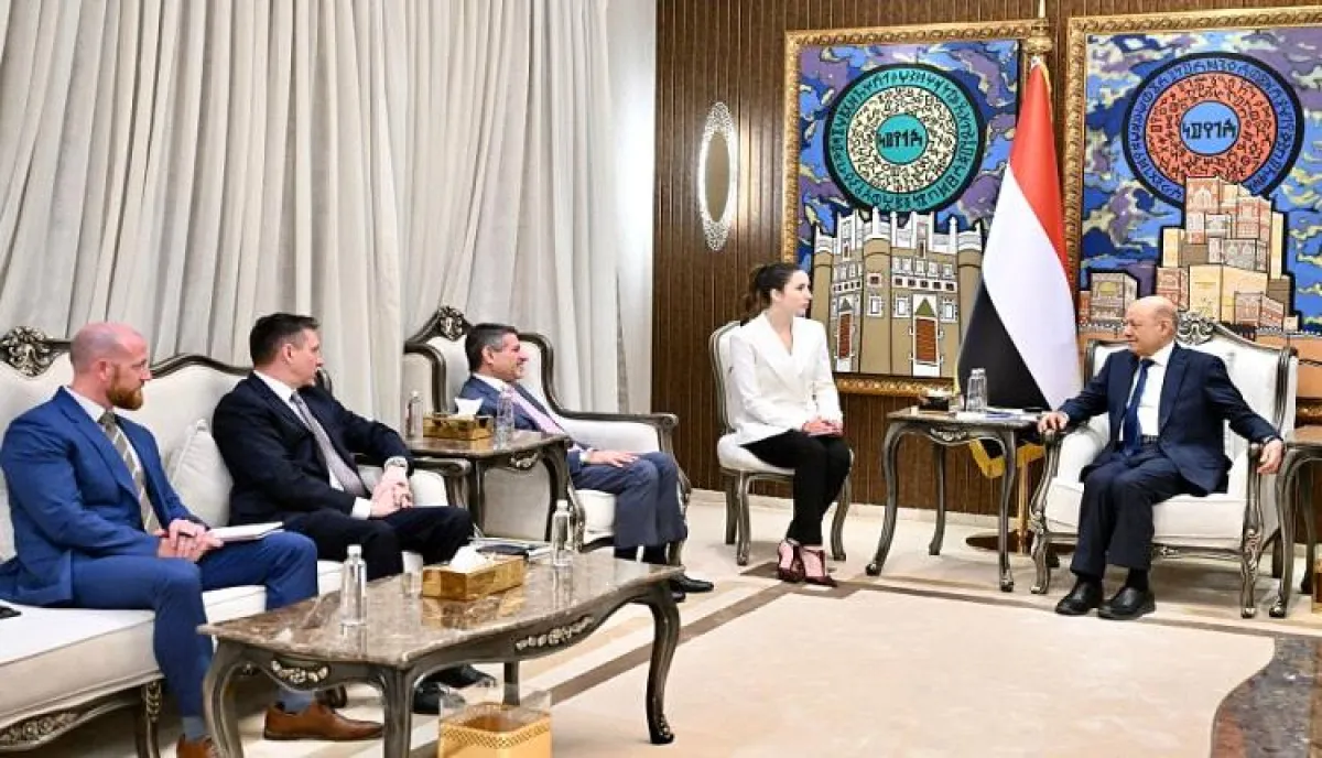 العليمي للسفير الامريكي : الرهان على اعتدال سلوك إيران ومليشياته سيقود إلى مزيد من التصعيد والفوضى