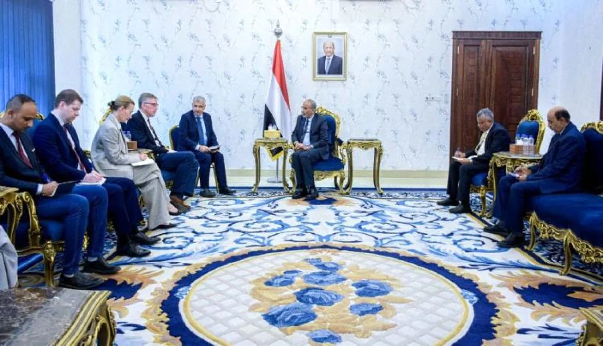 من قلب "معاشيق" الرئاسي .. الصبيحي يطلق تحذيراً استراتيجياً للمجتمع الدولي ويكشف أبعاد الأطماع الإيرانية في باب المندب وهرمز