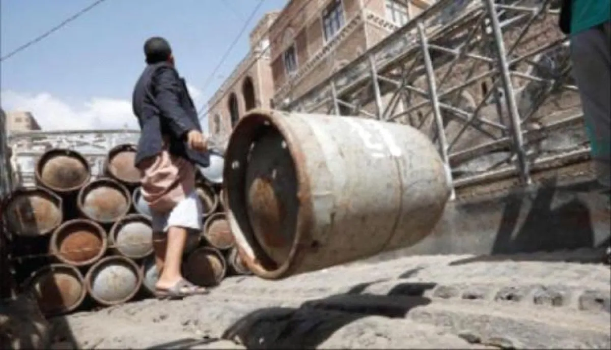 ليلٌ دائم في ذمار.. "أسطوانة غاز" تقود مسلّحاً لارتكاب جريمة قتل مروعة بعد منتصف الليل بوصاب