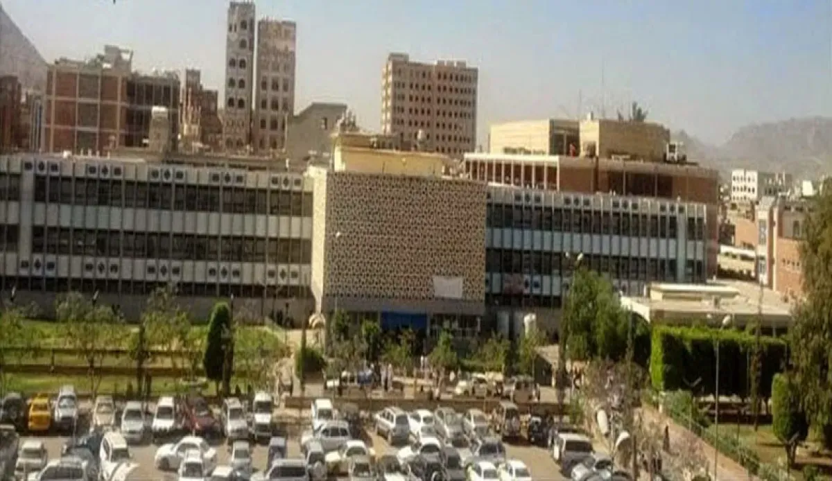 طبيبة تتهم إدارة مستشفى الثورة بصنعاء بالفساد واستنزاف المال العام
