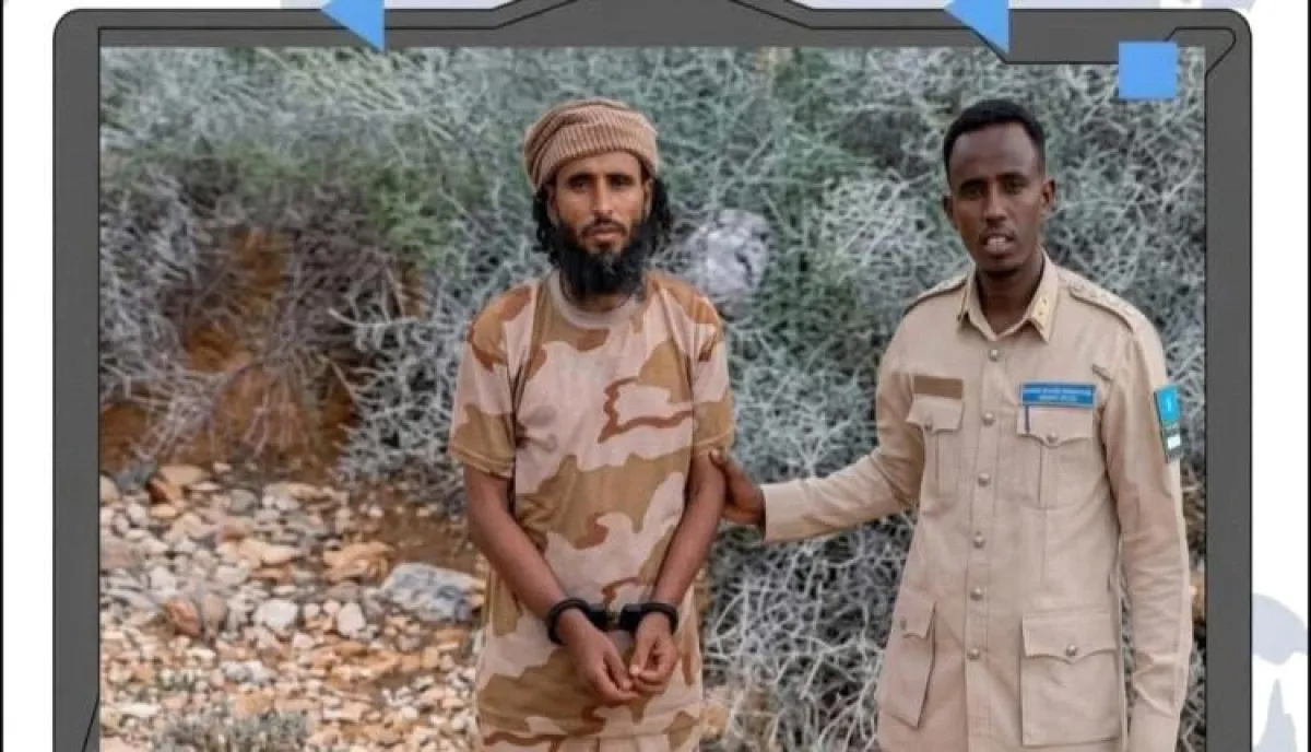 شاهد | اعتقال عنصر يمني في داعش بالصومال | صورة وتفاصيل