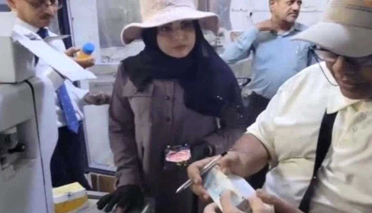 في تعز | مقاصل (البيروقراطية الحزبية) تخنق الرقابة الطبية.. كيف أجهض نفوذ (الإصلاح) حملة كشف الفساد الدوائي والأدوية المهربة بالمحافظة ؟