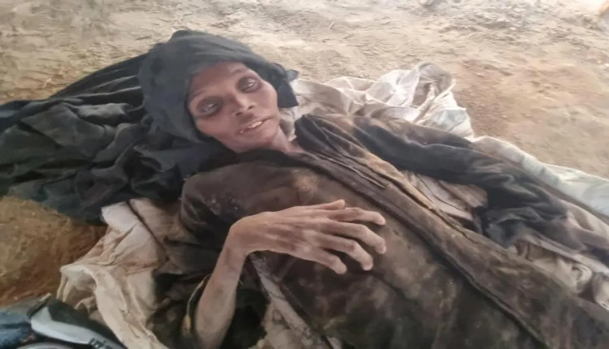 في حجة .. مسؤول حكومي يحمل الحوثي مسؤولية كارثة إنسانية بمخيمات النزوح  بعد وفاة مسنة