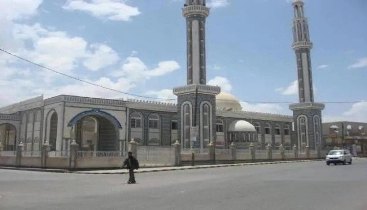 حملة تكميم للمساجد السلفية.. مليشيا الحوثي تصادر منابر ذمار وتفرض (خطاباً طائفياً) تحت تهديد السلاح