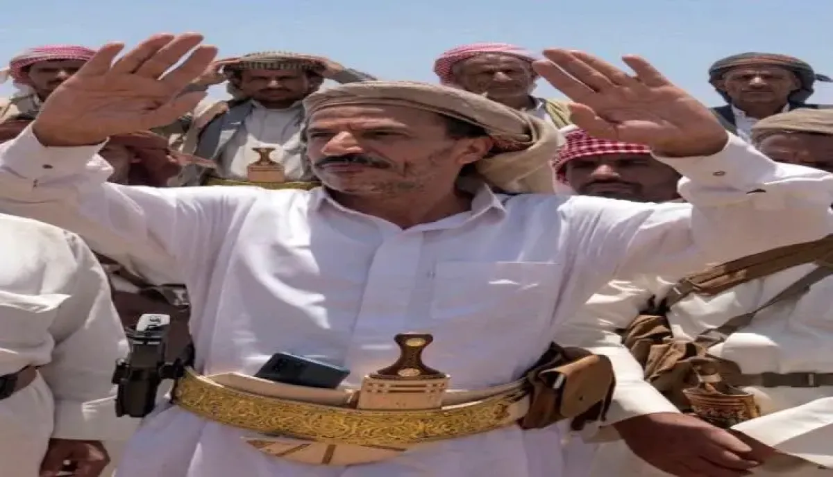 عاصفة غضب تطال بنك الكريمي.. تنويه مصرفي غامض يفجر أزمة حول حسابات دعم (نكف الكرامة) في الجوف واتهامات بالرضوخ للحوثيين