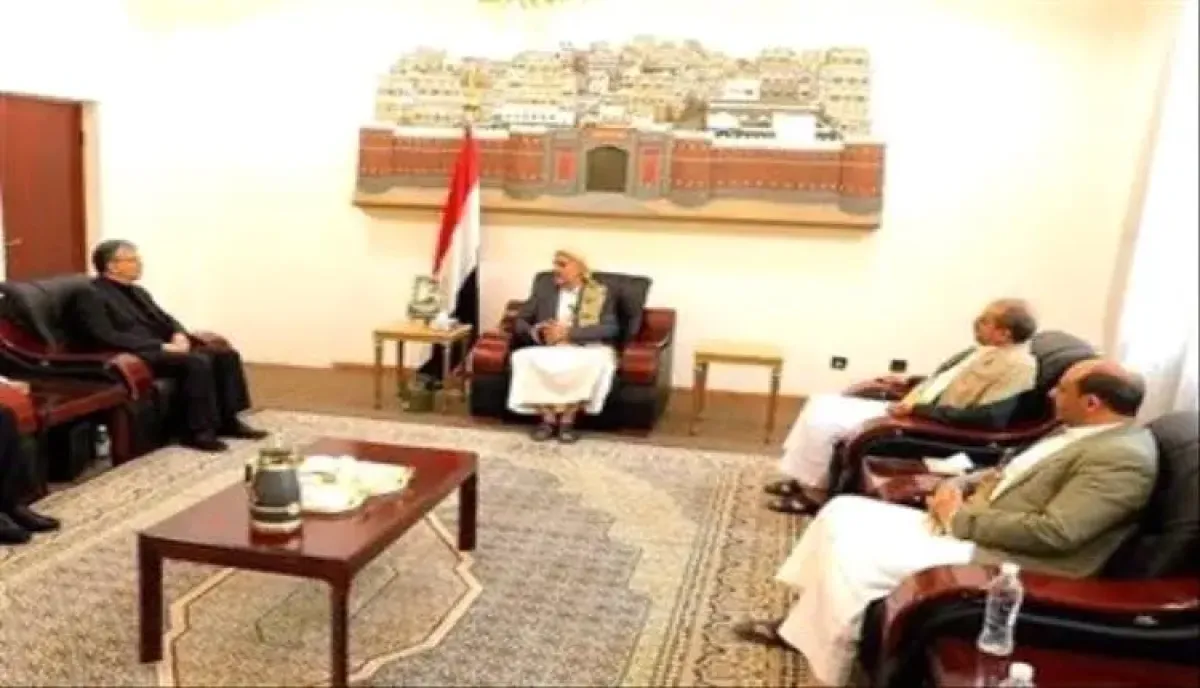 شاهد| إيران تفضح الحوثي في صنعاء.. وتختم بالدليل على صحة رواية مجلس القيادة الرئاسي