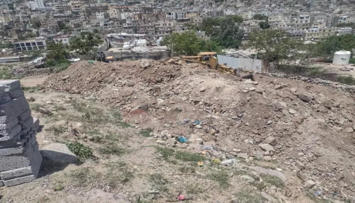 في تعز | استمرار التعدي على مقر المؤتمر بالمدينة .. أعمال بناء جديدة تتحدى المطالبات بوقفها