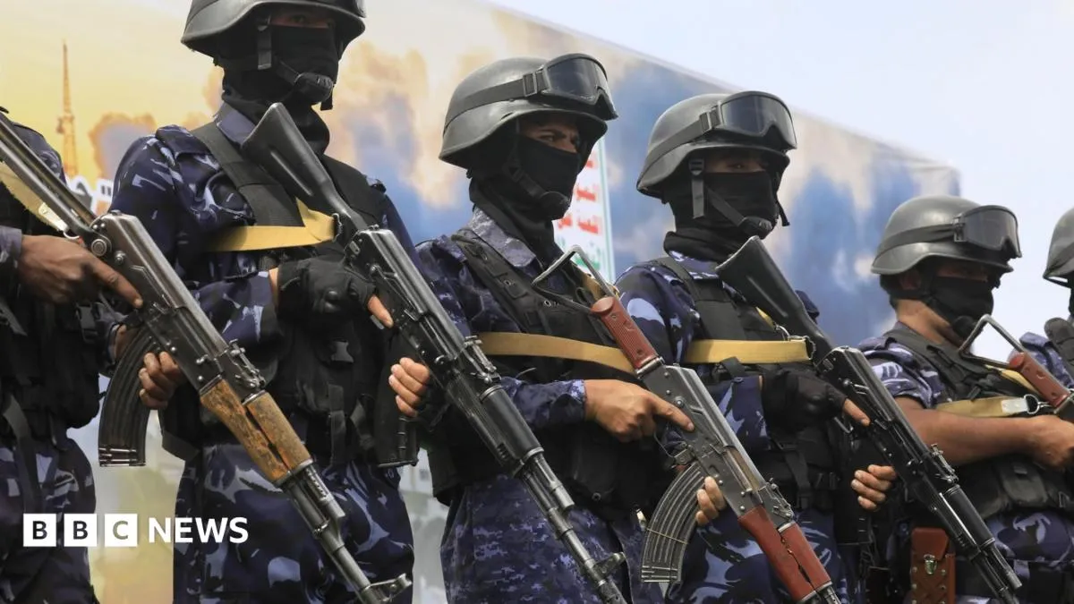 الحوثيون يعلنون "حصاراً بحرياً" ضد السعودية رداً على ضربات جوية