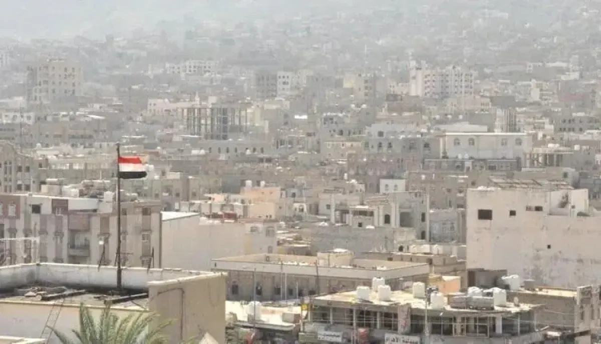 هل بدأت قيادات الجماعة خطط الهروب الكبير؟ | صنعاء تتهيأ لمرحلة (ما بعد الحوثي).. موجة تصفية لـ (عقارات المشرفين) وعروض بيع بأسعار زهيدة