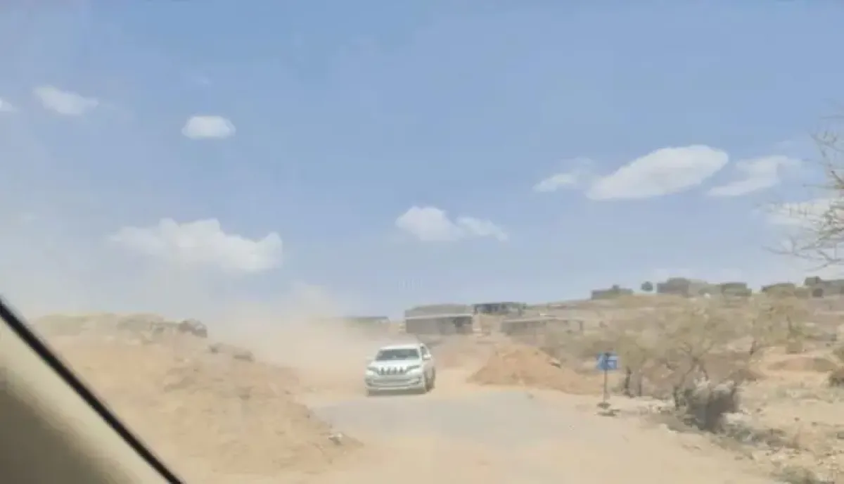 رعب حوثي من (قلب اليمن).. المليشيا تعزل البيضاء بالسواتر وفرار قيادات مع استنزاف دفاعاتها