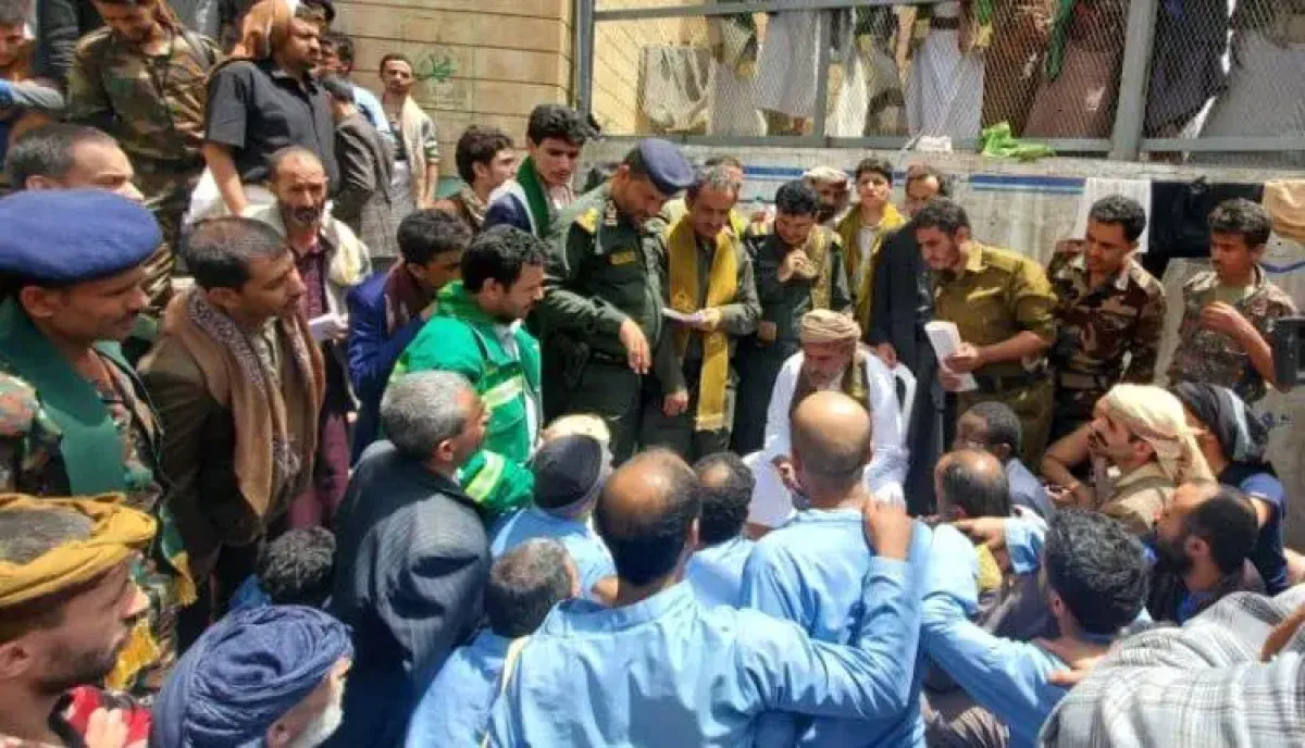 سجون الحوثي مخازن للتجنيد قسراً: الحرية مقابل الجبهة وأحكام القتل والاغتصاب تُسقطها (المناسبة الطائفية)