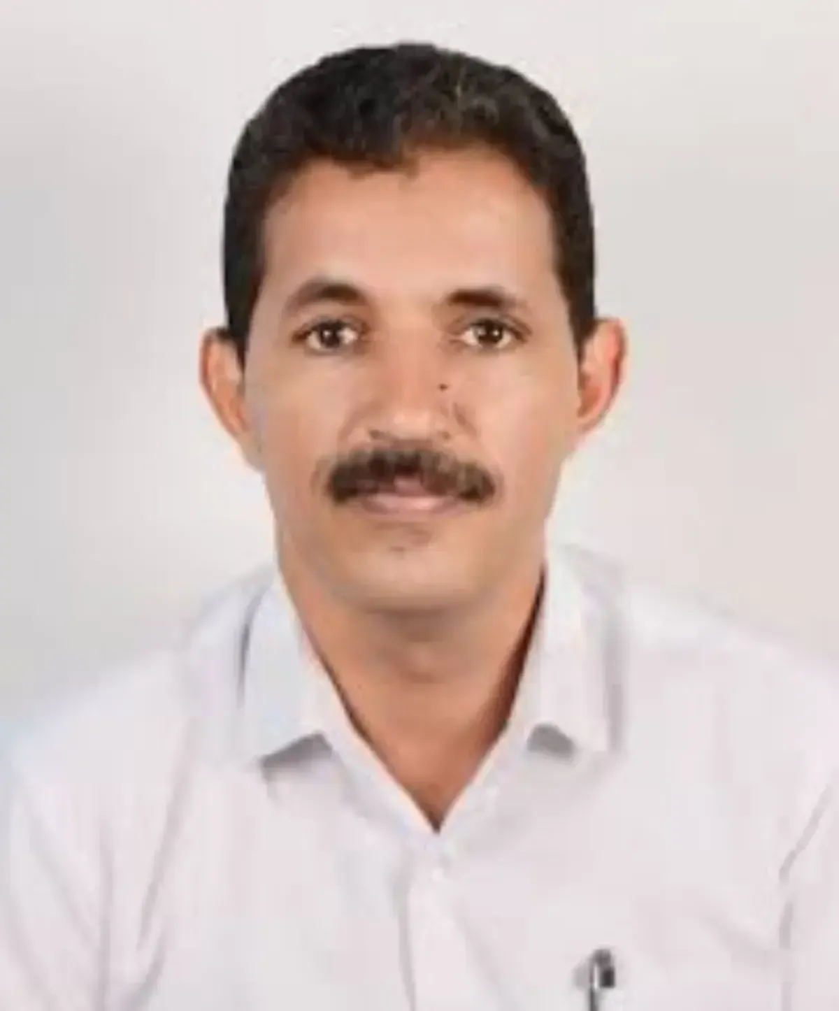 المقاومة تضرب الجبهات .. والحوثي يقصف الشعب