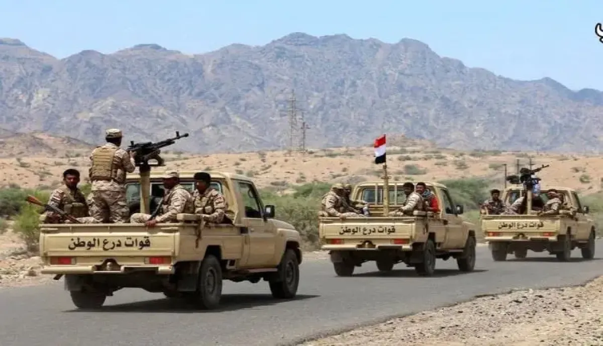انسحاب قوات محور تعز .. قوات درع الوطن تدفع بتعزيزات عسكرية للدفاع عن التربة مع اقتراب الحوثي