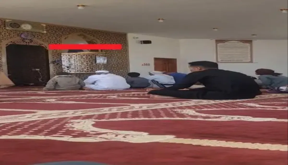 في تعز | عزوف واسع عن صلاة الجمعة.. خطباء الحوثي يواجهون مساجد شبه خالية بالحجرية