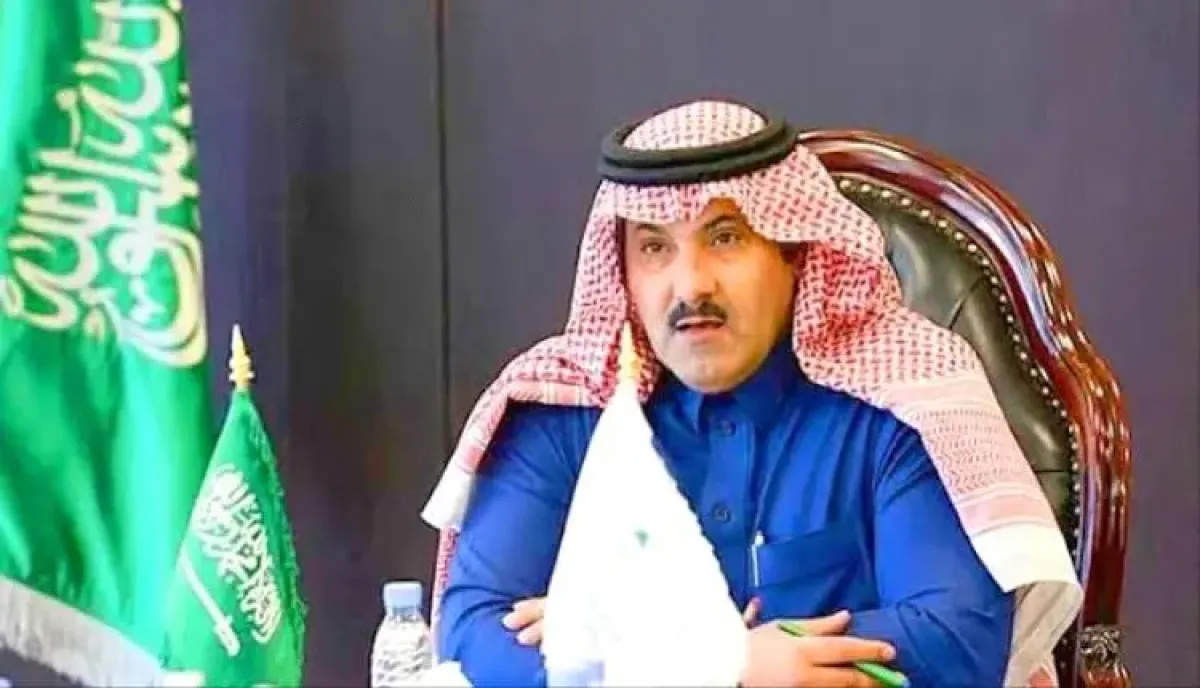 بالأرقام: أين تذهب أموال اليمنيين؟ - السفير السعودي : الحوثيون يتاجرون بمعاناة اليمنيين لتمويل الحرب.. وتعز لن تكون رهينة لمشروعهم