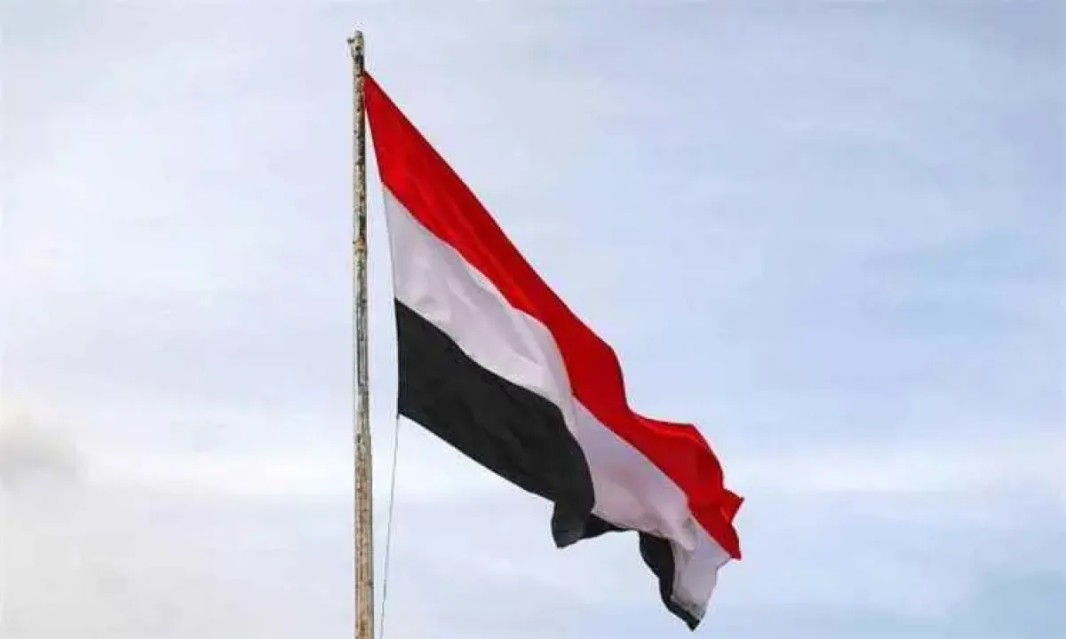 كاتب سياسي: تحذيرات من تثبيت سلطة الحوثيين في الشمال وتداعياتها على أمن المنطقة