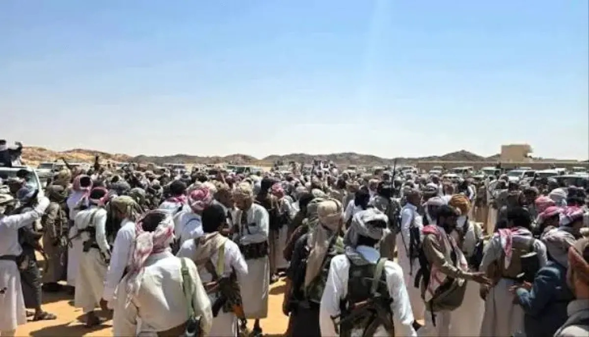 بكيل هي الحبل السري للحوثي، وإيران تدير الحرب الزيدية