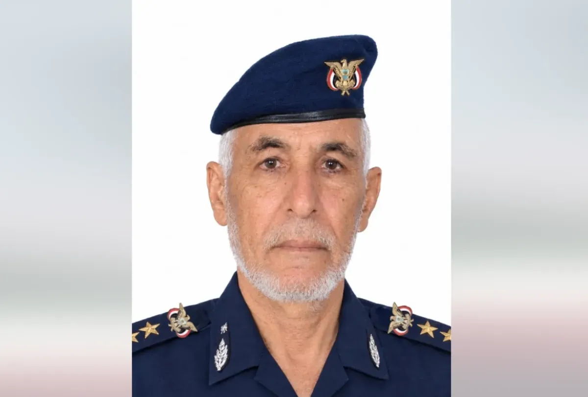 انكشاف الخديعة والهروب الجماعي إلى صنعاء.. مقتل المشرف الحوثي (الدرب) يعصف بصفوف الميليشيا في تعز