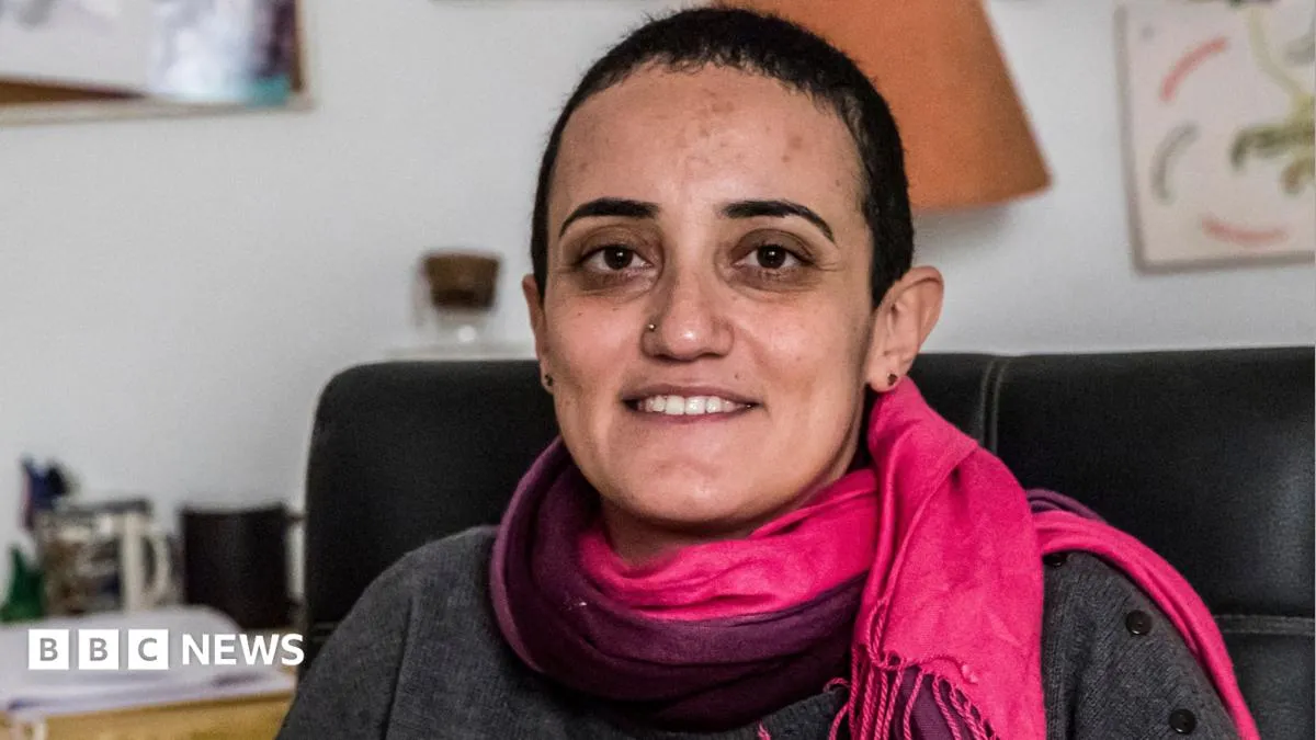 مصر: حبس الصحفية لينا عطا الله وإغلاق موقع مدى مصر