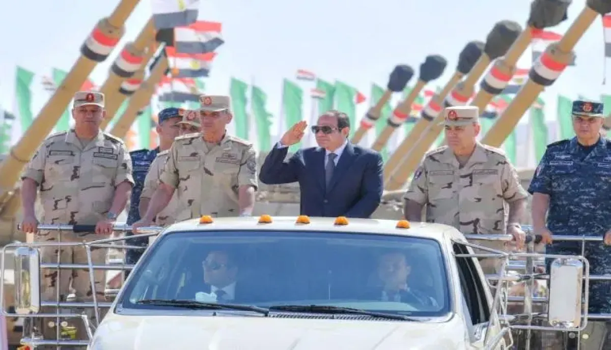 ارتباك وتخبط حوثي متصاعد إزاء التحرك المصري المساند للسعودية .. والجماعة تلوح (بحرب الستينيات) لثني القاهرة عن دعم الرياض