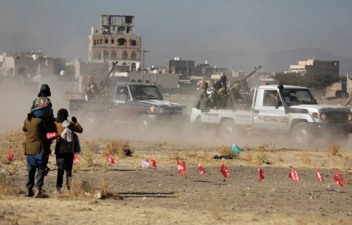 في البيضاء | استمرار الحملة العدوانية للحوثيين ضد قبيلة آل مسعود: اختطافات ودورات طائفية قسرية