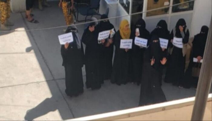 في هيئة المواصفات والمقاييس بصنعاء .. الحوثي يحيل 5 موظفات ويعين 150 من صعدة