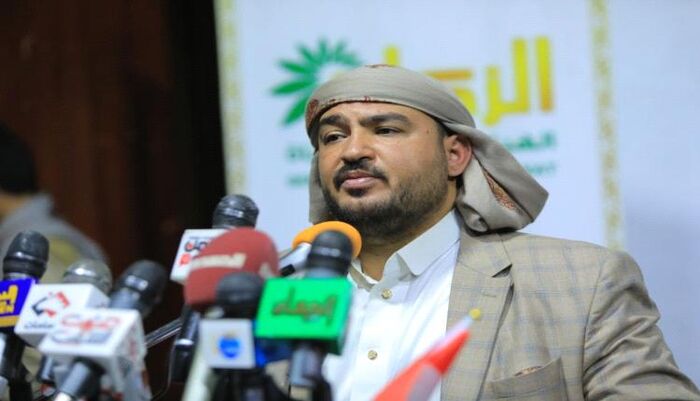 المراة اليمنية مكانها المنزل .. قيادي حوثي يفصل نحو 60 موظفة من هيئة الزكاة