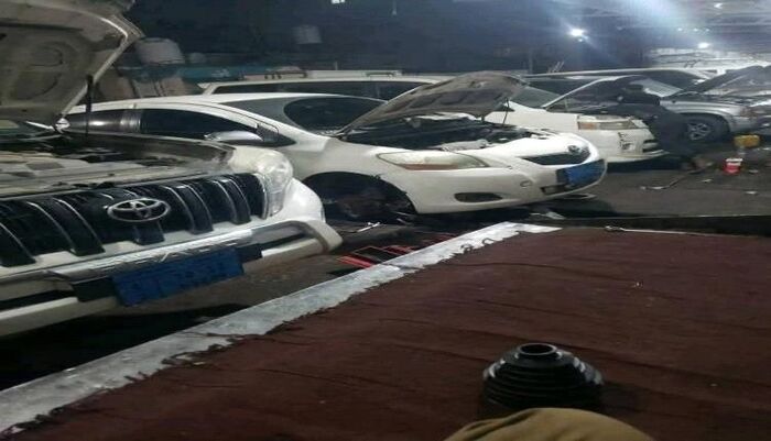 الكارثة | فضيحة جديدة .. وقود الموت في صنعاء: الحوثيون يضربون بمحركات المواطنين ويجنون ملايين الدولارات