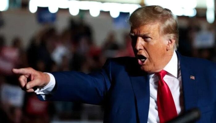 ترامب يتوعّد قادة الحوثيين: سنلاحقهم حتى في الصومال ولن يجدوا مكانًا آمنًا للاختباء .. منصة تكشف الملف السري لمسار التوسع الحوثي في القرن الافريقي وشبكات التهريب