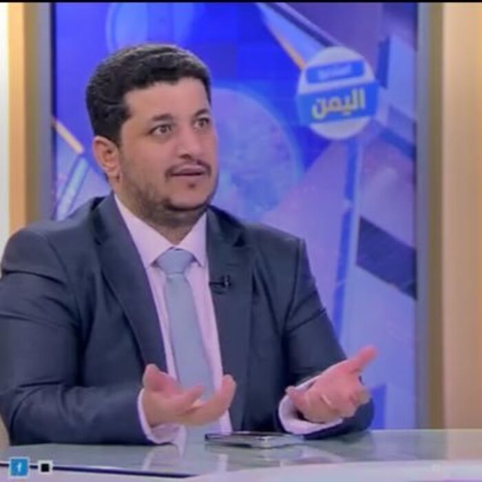 لاتتركوا الناس في الداخل للحوثيين..!