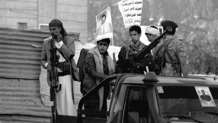 في اليمن | حرمان ممنهج ورواتب مقطوعة.. الحوثيون يواصلون إذلال الموظفين ونهب المستحقات