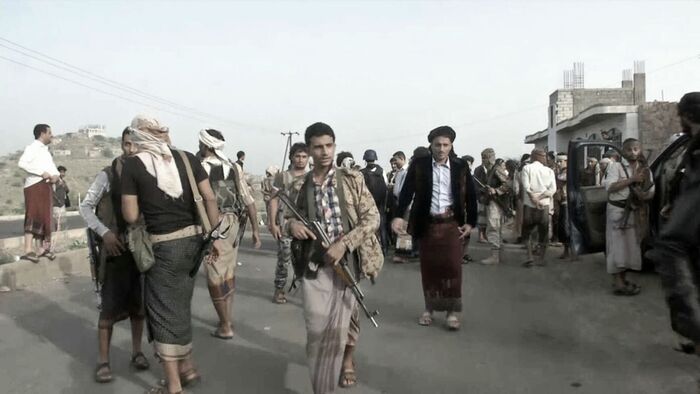 فوضى وانقسام داخل الاجهزة الامنية في عمران.. خلاف ينتهي بمقتل عنصر حوثي داخل مقر أمني | اسماء وتفاصيل