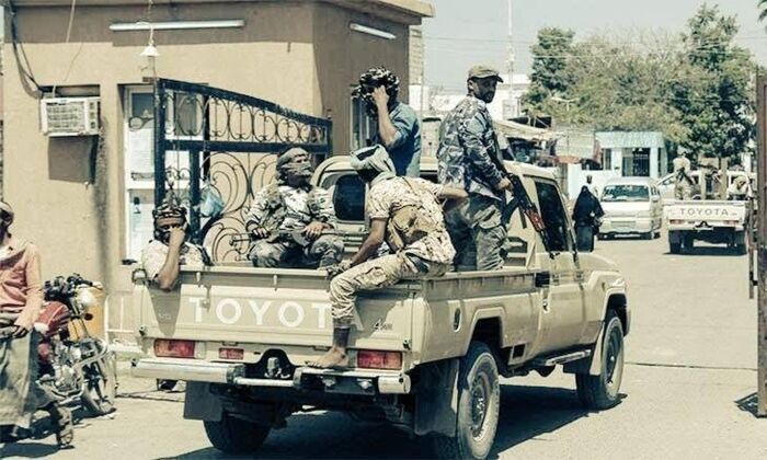 جريمة جديدة في ذمار: مقتل وإصابة 4 من أسرة واحدة خلال مداهمة حوثية عنيفة استهدفت منزلهم