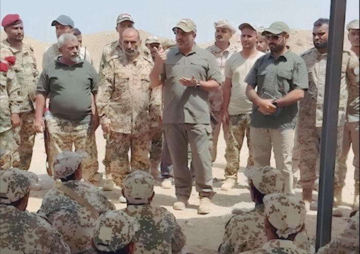 شاهد | من ميدان التدريب .. طارق صالح: النصر يبدأ من هنا وصنعاء هدفنا | فيديو وتفاصيل