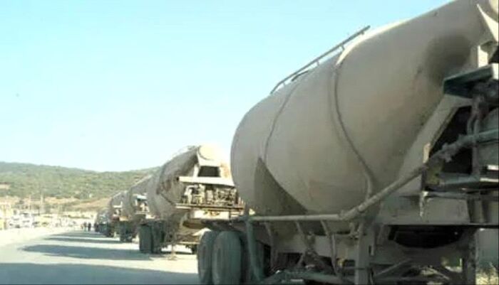 شاهد| الكلنكر القاتل.. الحوثي يروّج إسمنتاً مغشوشاً يهدد حياة اليمنيين ويملأ جيوب الفاسدين | فضيحة جديدة