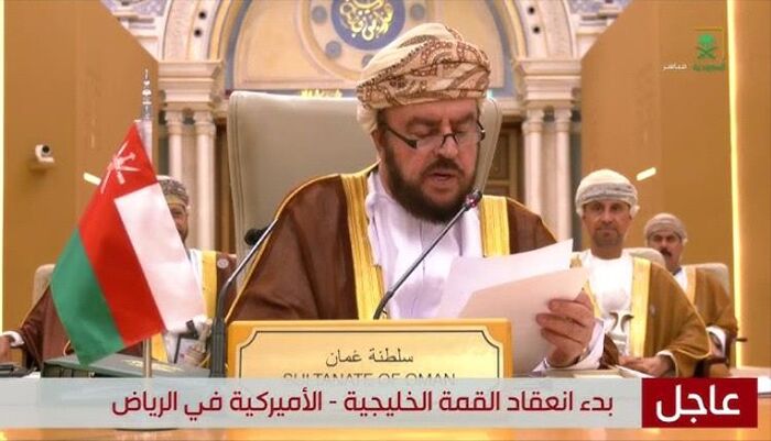 تصريحات عمان بشأن الحوثي تثير موجة استنكار | طواف يهاجم السلطنة : تسليط الضوء على الجماعة كـ"ممثل شرعي" لليمن