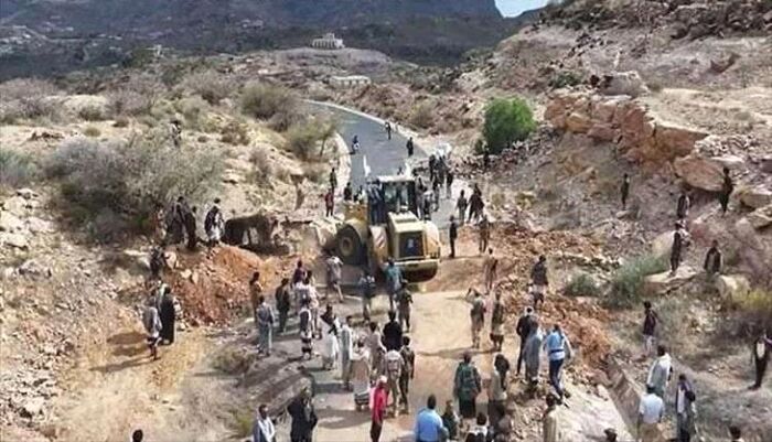 قيادات صعدة تهدد | تمرد داخل البيت الحوثي: صراع أجنحة ينفجر بعد إعلان فتح طريق الضالع – صنعاء