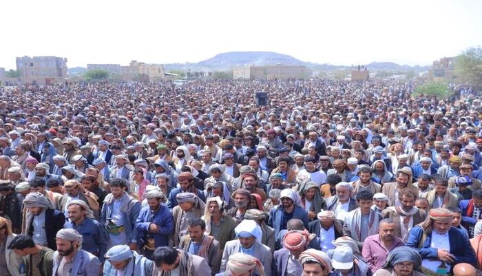 شاهد|  بن سلمان يتحدث عن مرض عصبي اصاب قيادي حوثي بارز بعد ظهوره الصارخ بميدان السبعين بهذه الصورة | الاسم