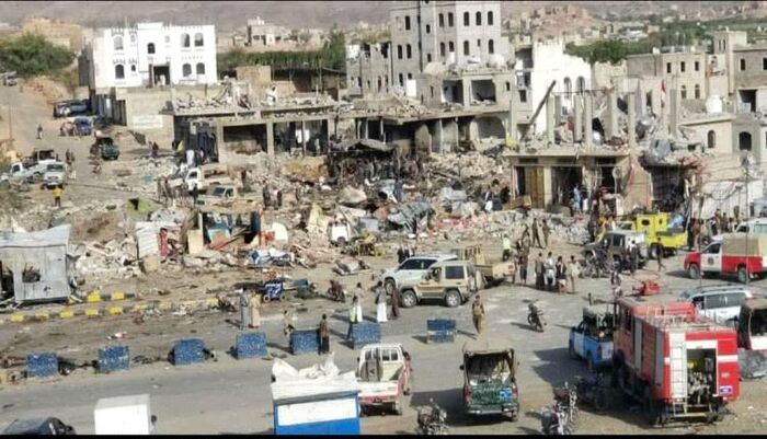 فجر قنبلة من المعلومات المروعة .. صحفي يفضح أكبر جريمة مخطط لها بصنعاء: أكثر من 250 قتيل و60 حيا سكنيا مهددة بانفجارات ضخمة