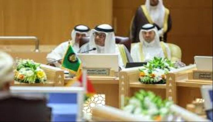 رسالة حاسمة للحوثيين.. الرياض ومسقط على خط الأزمة.. تحرّك خليجي مكثّف لإعادة اليمن إلى هذه المكان