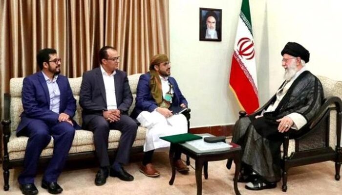 مصادر تكشف : توصيات إيرانية بإعادة هيكلة بناء الحوثي بعيدا عن المؤسسات الخاضعة لهم