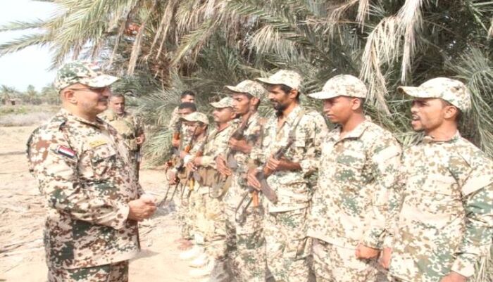 شاهد | في عيد الاضحى .. طارق صالح يتقدّم الصفوف ويقضي العيد مع المرالطين في سواحل البحر الاحمر ويشيد بجاهزيتهم وخطيب العيد يتحدث عن ثمار الاستقرار بالمخا