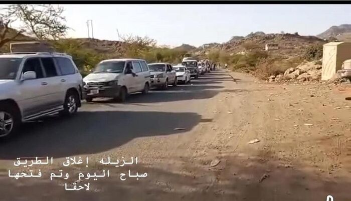كشف سر فتح الطرقات .. الحوثي يحول خط الضالع – صنعاء إلى فخ أمني محاصر بـ"نقاط التفتيش"