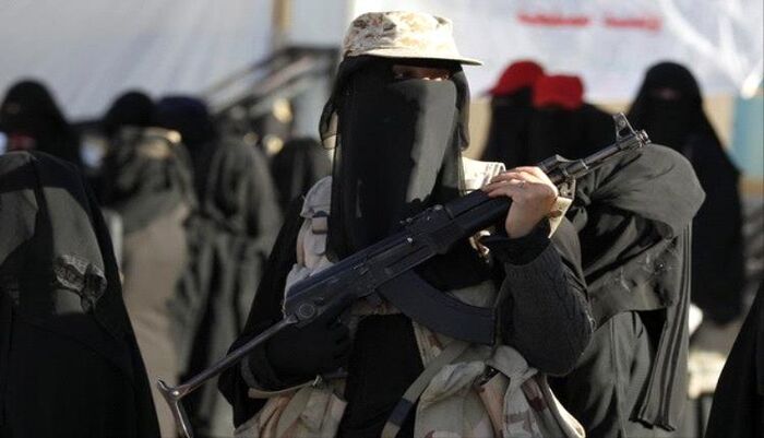 اكاديمي عربي يفجر مفاجاة مدوية : زوجات القادة الحوثيين في قبضة الموساد.. اختراق استخباراتي يكشف سر غارة إسرائيلية هزت صنعاء