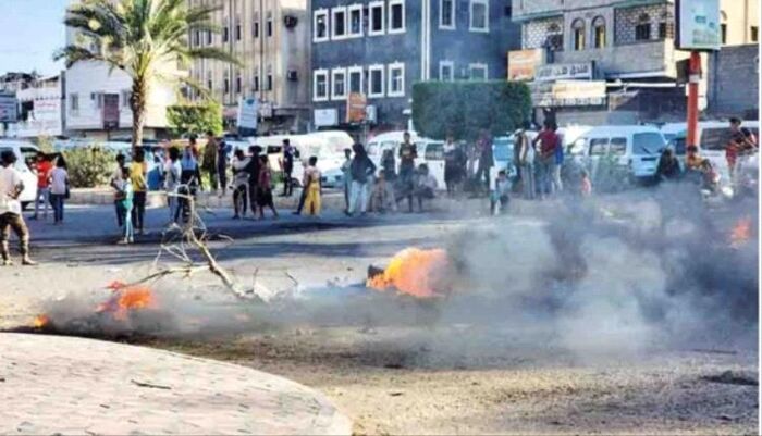 في اليمن | العاصمة تنتفض تحت وطأة الظلام والاختناق: احتجاجات شعبية غاضبة ضد تدهور الكهرباء وأزمة الغاز