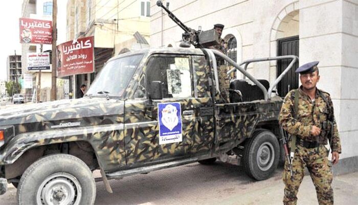 في اليمن | خنق التجار بأوامر الدولة .. الحوثي يلاحقهم إلى عدن ويحول الحديدة إلى ميناء أشباح