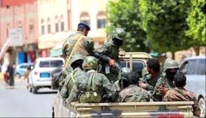 حالة ذُعر وهلع بين الجاليات في صنعاء.. الحوثيون يداهمون منازل أجانب ويتهمونهم بالتجسس لإسرائيل وأمريكا