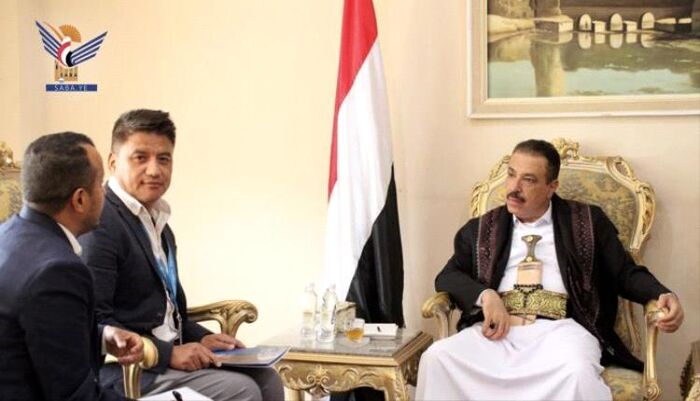 بعد توقفه .. الحوثيون يعلنون استئناف الغذاء العالمي لأنشطته في مناطق سيطرتهم