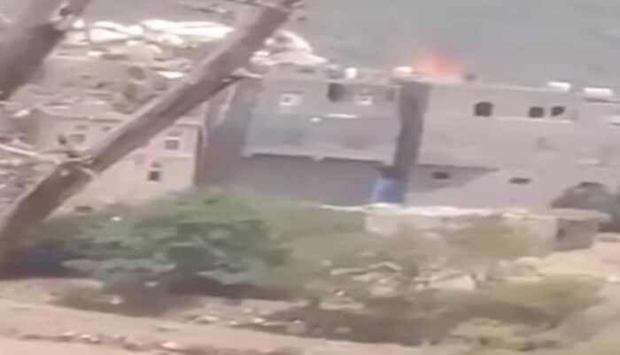 اعلان حرب شاملة ضد رجل اعزل في ريمة  : 120 طقم حوثي ضد شيخ كهل لا يملك سوى مصحفه ومسبحته .. والقبائل تستنفر دفاعًا عن حنتوس | مواجهة مصيرية