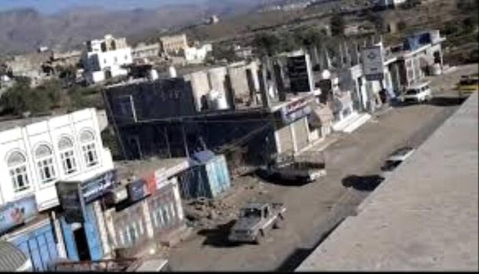 في دمت | حملة اعتقالات وجمرك بالقوة وتحت التهديد.. الحوثيون يصادرون أراضي المواطنين بالمدينة ويعتقلون المحتجين